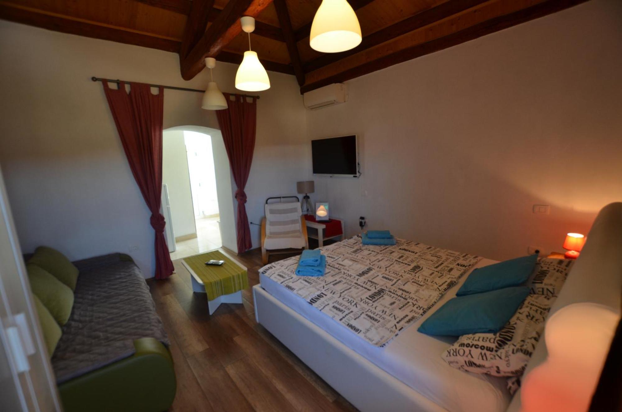 Graziella Apartment Ровинь Экстерьер фото